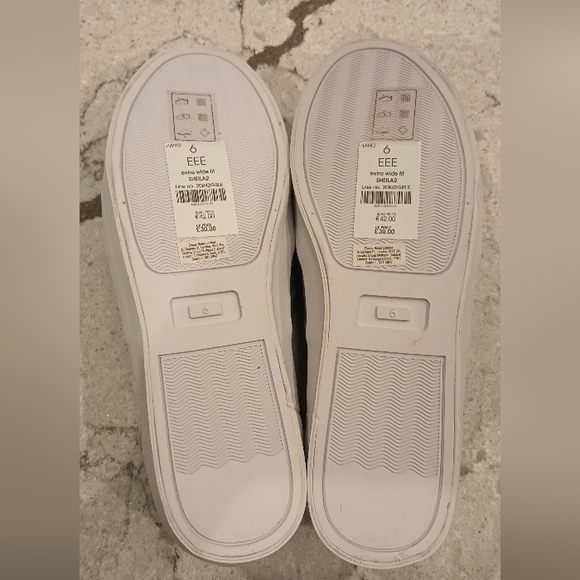 Avenue Sheila 2 Denim Knot Canvas Sneakers by Evans  Size US 8 Xtra Wide  NWT - Picture 9 of 9